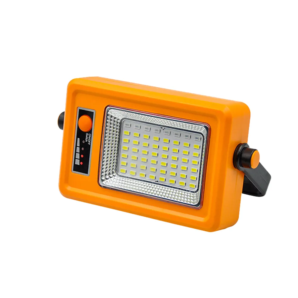 Portable Solar Powered Spotlight – image 2 of 4